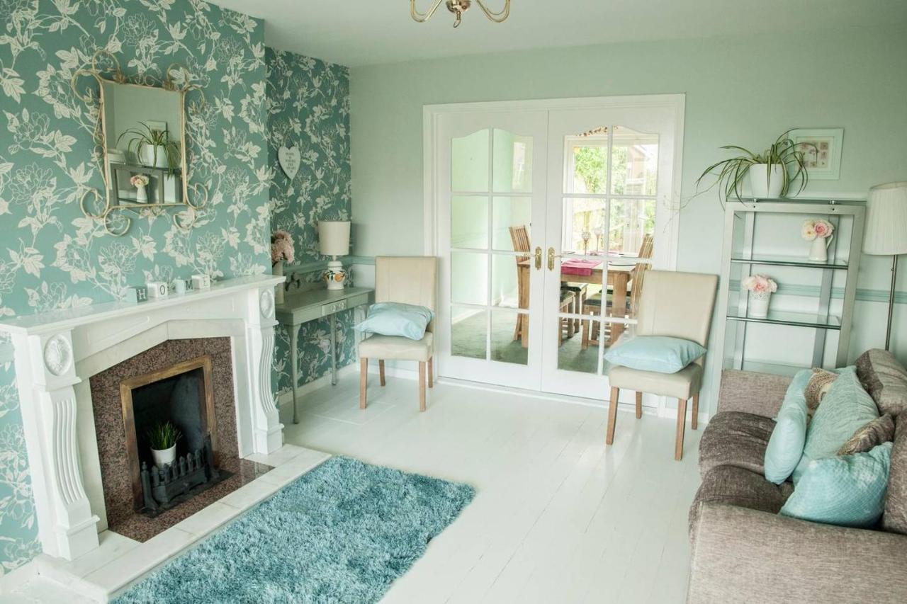 Elegant 3-bed House W Garden * Belfast